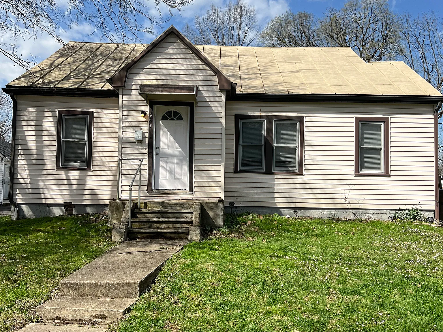 307 Welch Rd — Photo 1