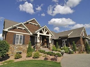 7904 Bent Tree Cir, Prior Lake, MN 55372