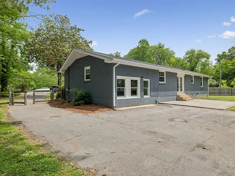 5020 Suter Ct — Photo 6