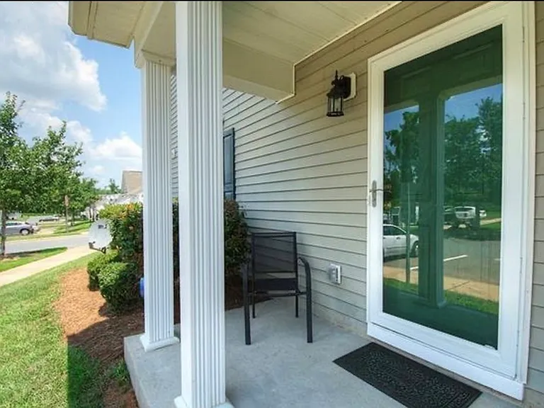 1832 Butterfly Ln #1 — Photo 3