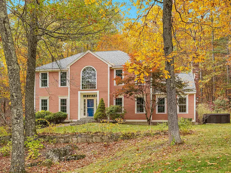 13 Bear Hill Rd — Photo 38