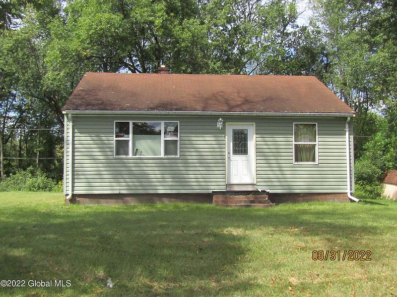 2nd image of 183 River Road