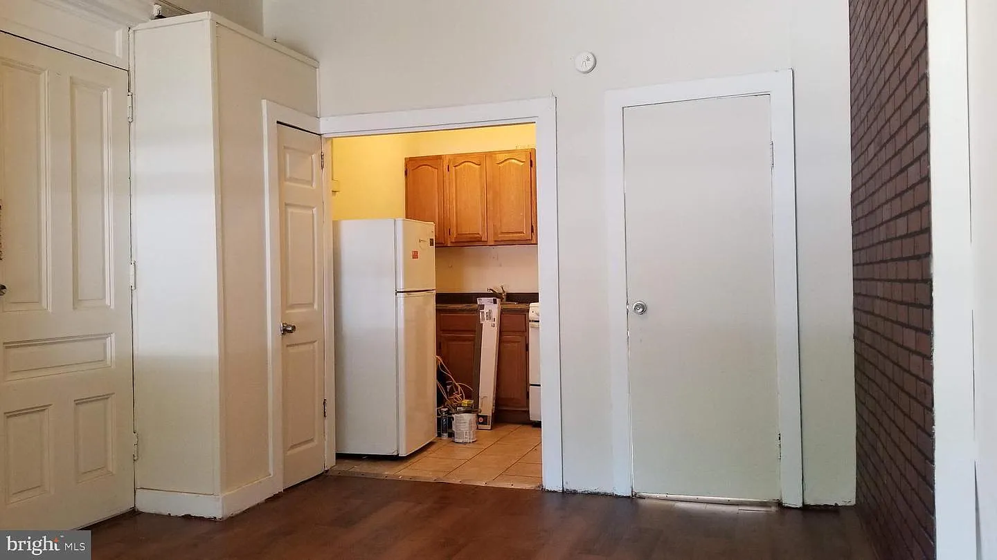 Studio, 500 sqft, $895 — Photo 3