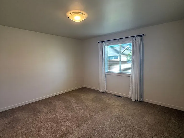 2057 Mahogany Ave — Photo 10