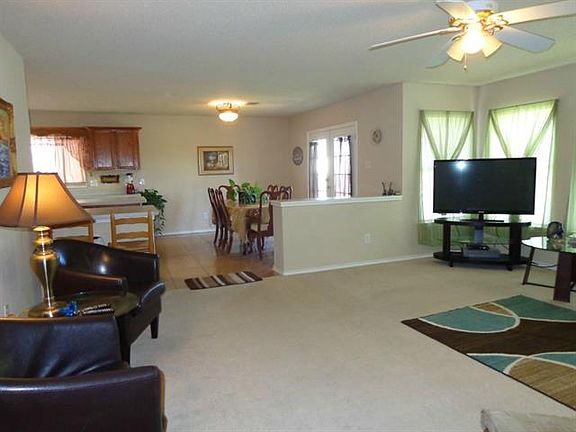 4th image of 219 Kissimmee Dr