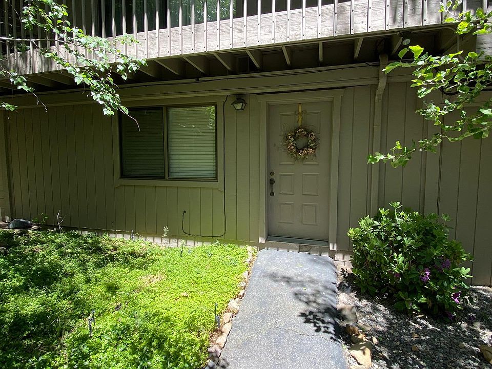 Private Entrance