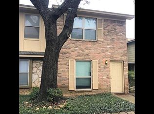 1341 S 11th St #B5, Waco, TX 76706
