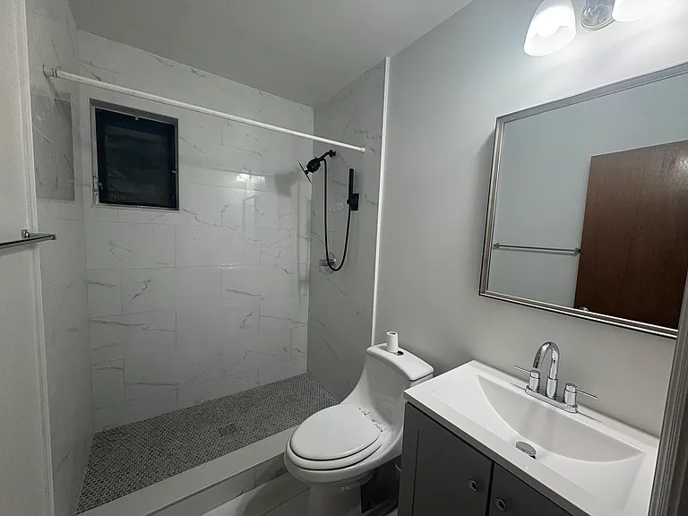 525 SW 78th Ct — Photo 8