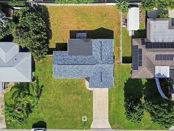 3rd image of 1786 COCONUT DRIVE