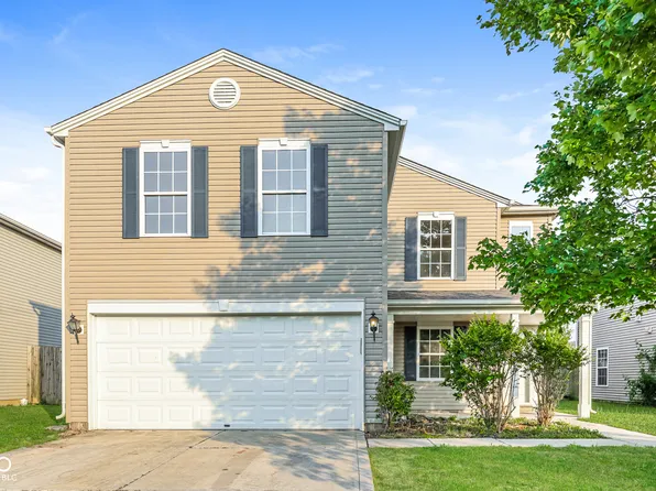 8447 Centenary Dr, Camby, IN 46113