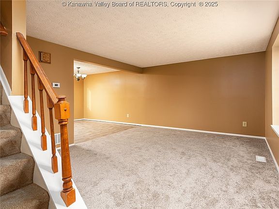 5th image of 132 Bel Aire Dr