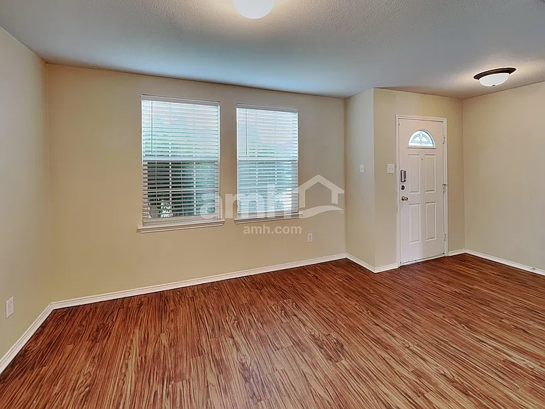 1813 Trego Dr — Photo 9