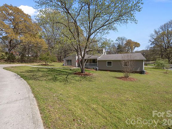 3rd image of 5994 Rocky River Rd