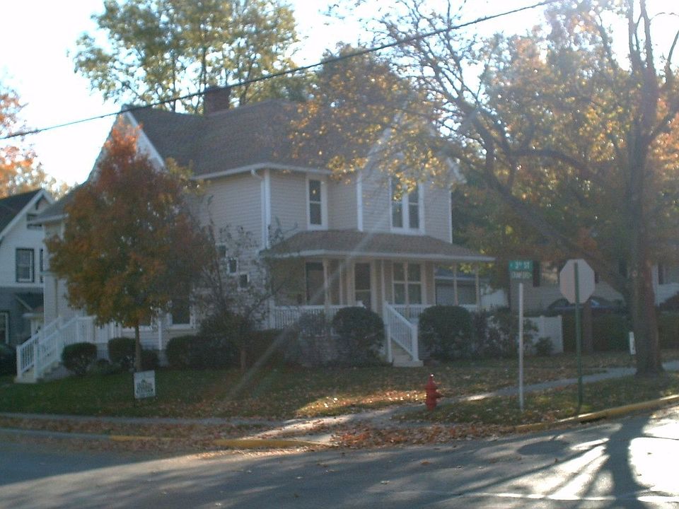 Gorgeous Victorian on Corner Lot!