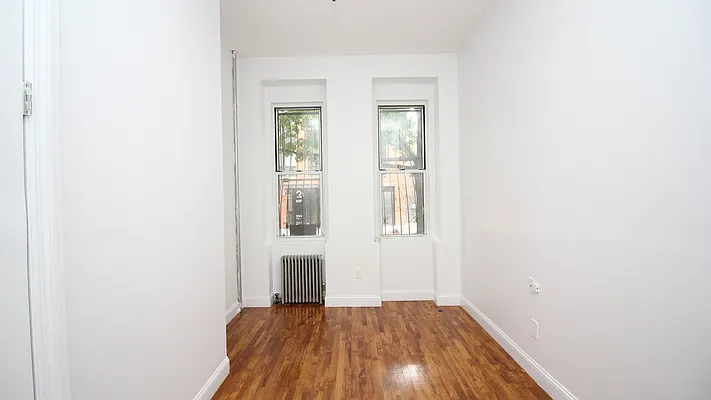 Rented by Nooklyn NYC LLC | media 8