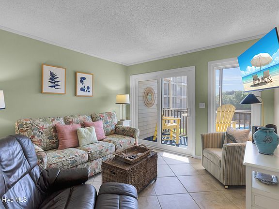4th image of 2509 W Fort Macon Road #102-B