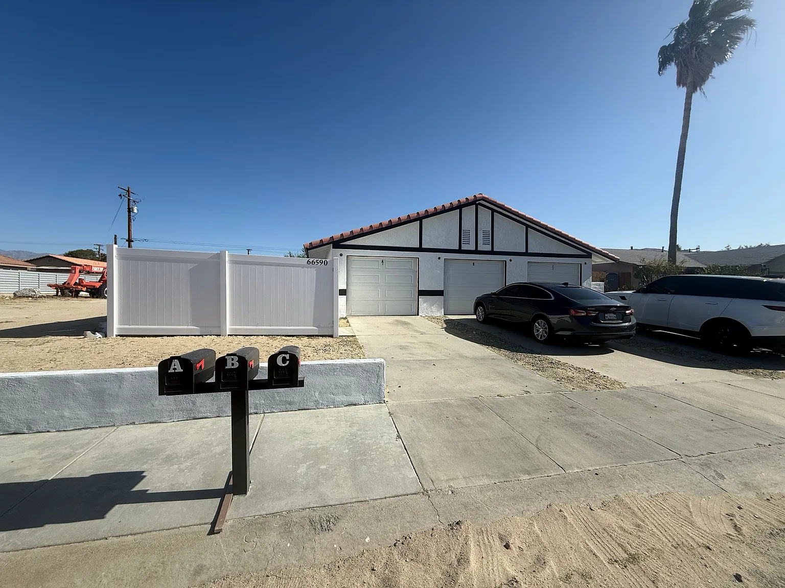 2 bed, 900 sqft, $2,145 — Photo 3