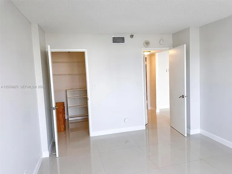 290 174th St #1117 — Photo 14