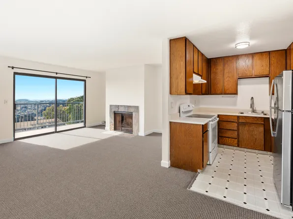 125-135 Gardenside, 125-135 Gardenside Dr #316, San Francisco, CA 94131