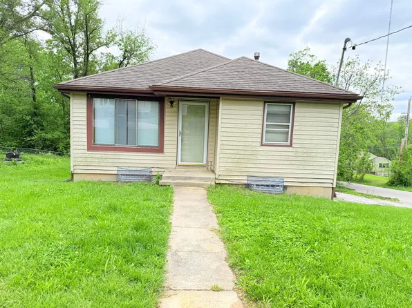8661 E 26th St, Kansas City, MO 64129