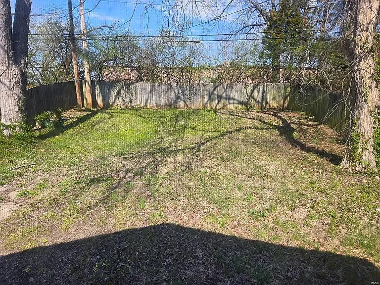 141 Cameron Rd — Photo 12