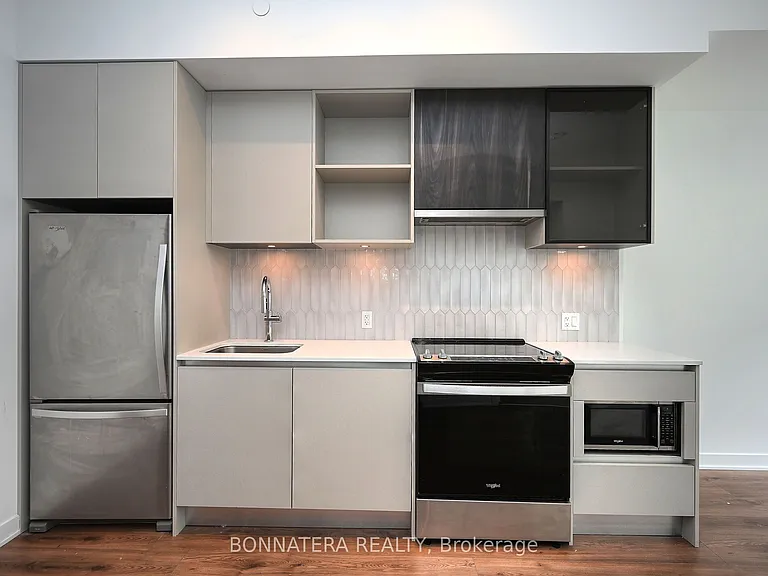 405 Dundas St W #319 — Photo 18