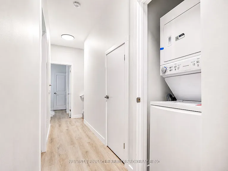 1208 Fanshawe Park Rd E #3 — Photo 19