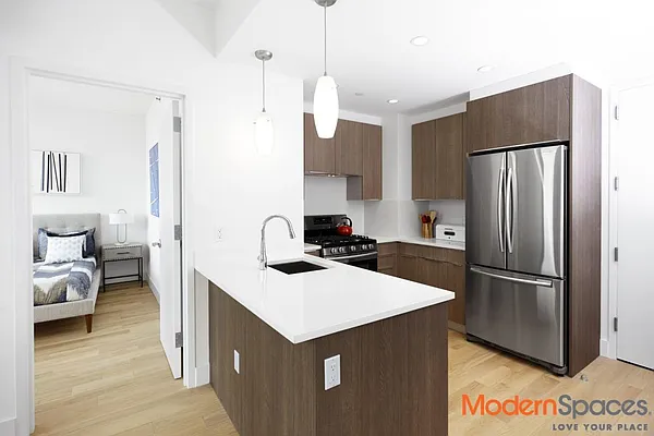 Rented by Modern Spaces | media 25