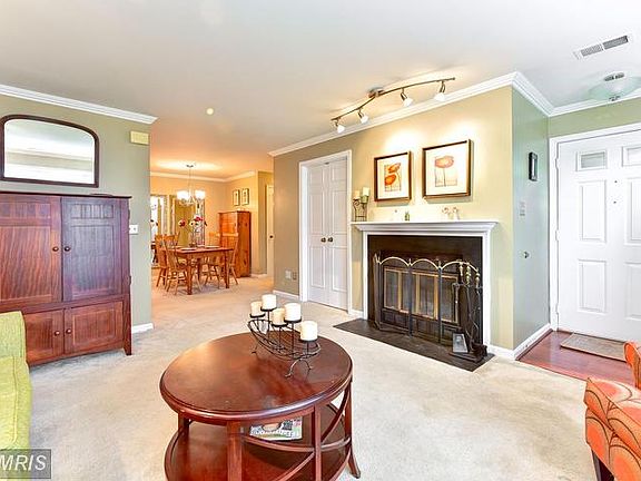 4th image of 6052A Essex House Sq