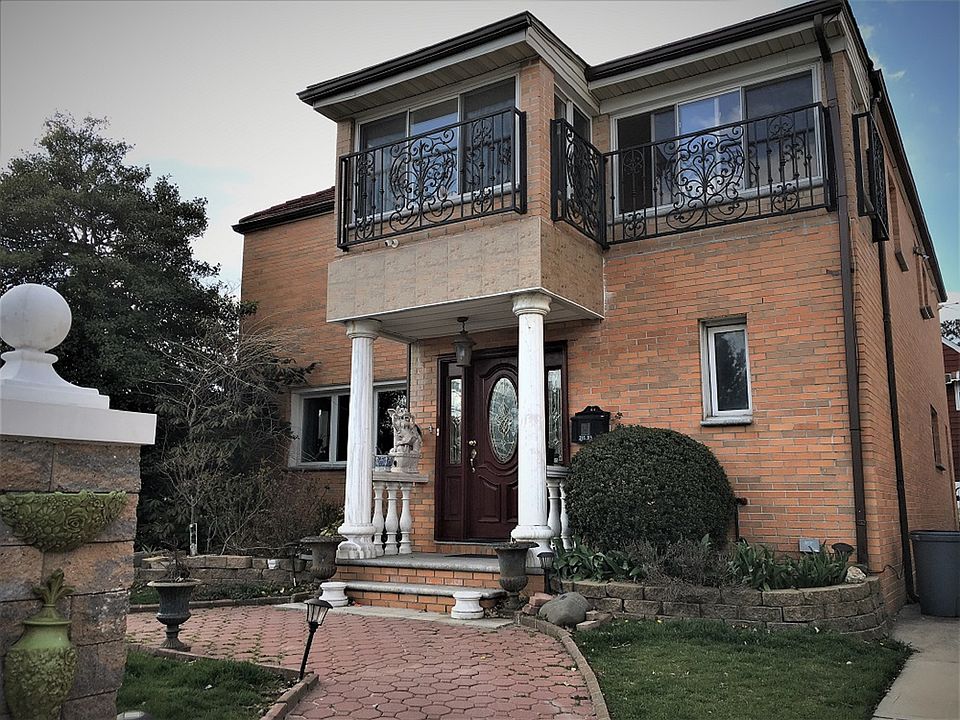 1st image of 21605 86th Ave