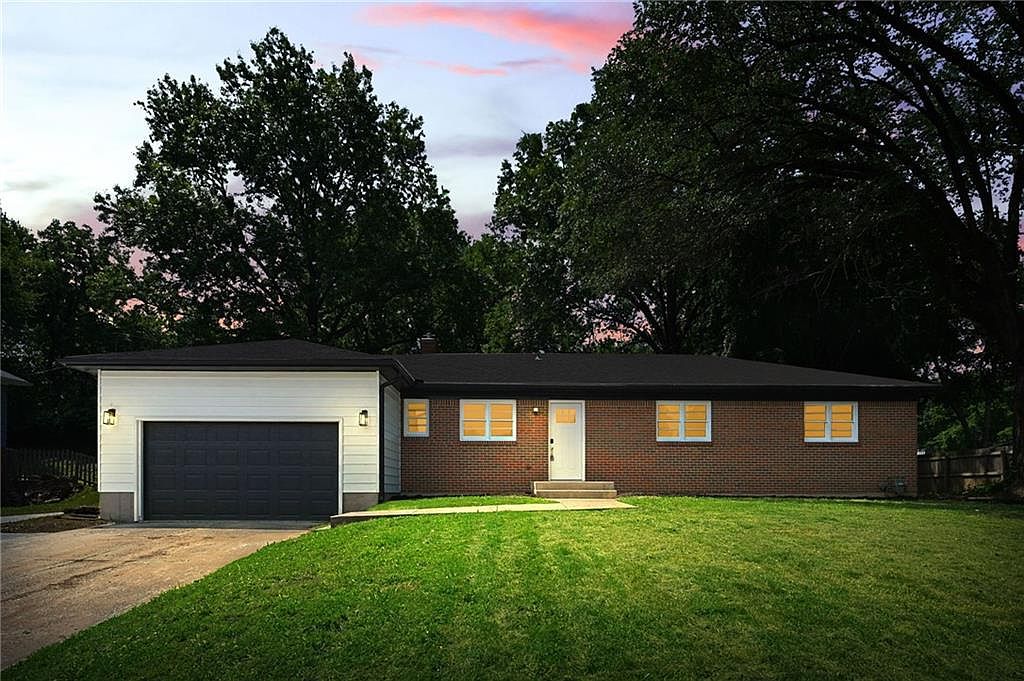 7135 Greeley Ave, Kansas City, KS 66109 Zillow