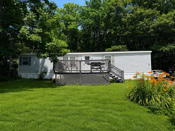 683 River Road, Bucksport, ME 04416