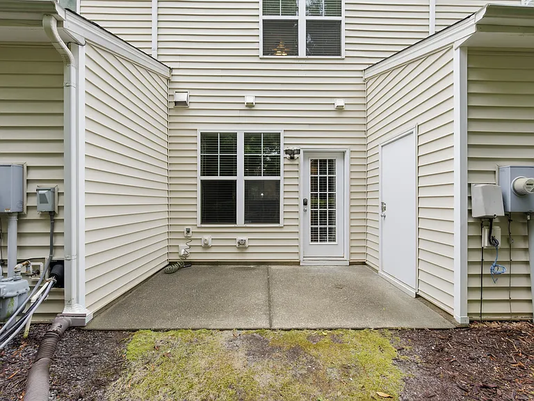 3015 Berkeley Springs Pl — Photo 13