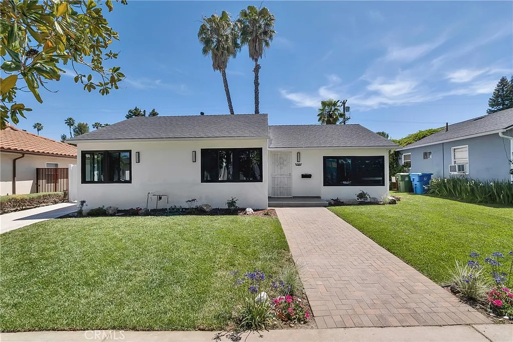 4 bed, 1422 sqft, $4,999 — Photo 1