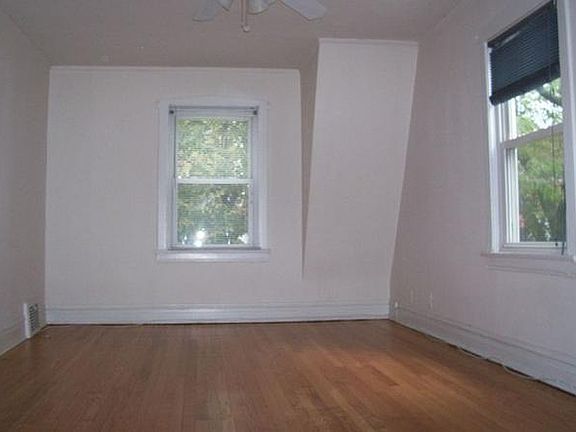 3rd image of 7732 Adams St Unit 2