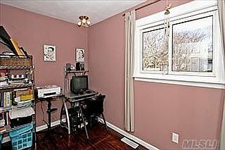 5th image of 2815 Heather Ave