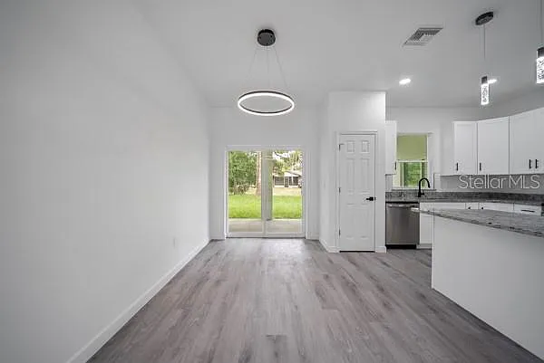 3908 Garienda Ave — Photo 12