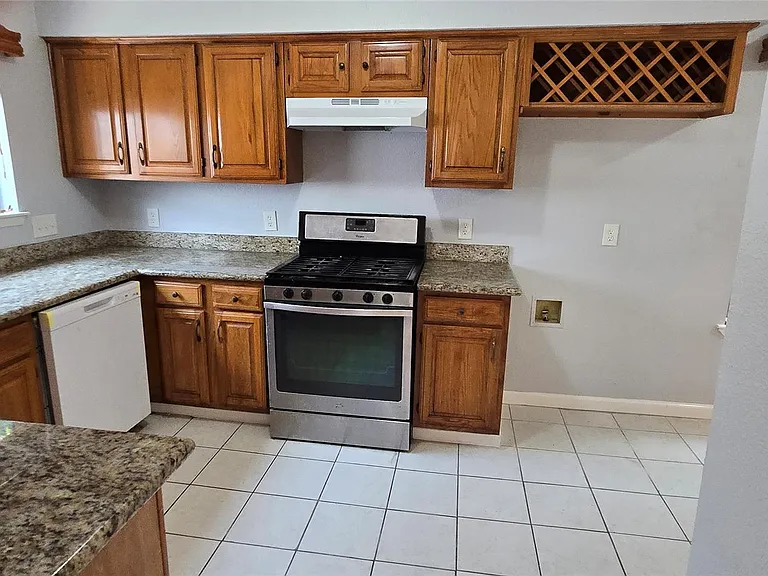 6311 Dawnridge Dr — Photo 11