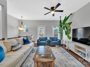 15044 New Amsterdam Ln, Charlotte, NC 28204