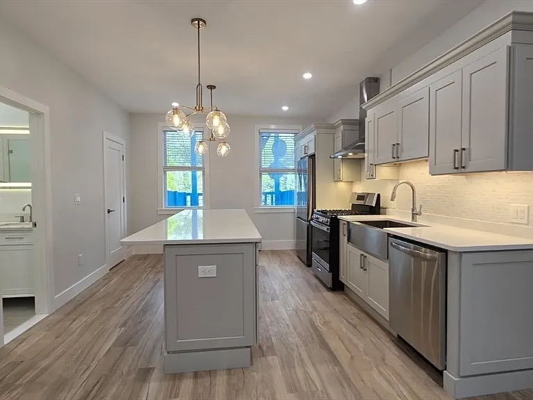53 W Eagle St #2 — Photo 22