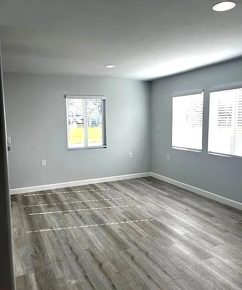 1535 Marine Ave — Photo 5