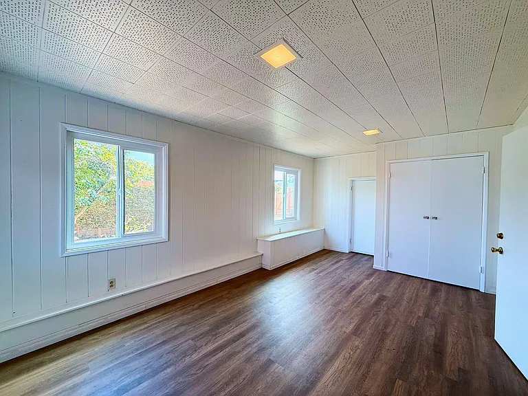 1284 Alexandria Dr — Photo 18