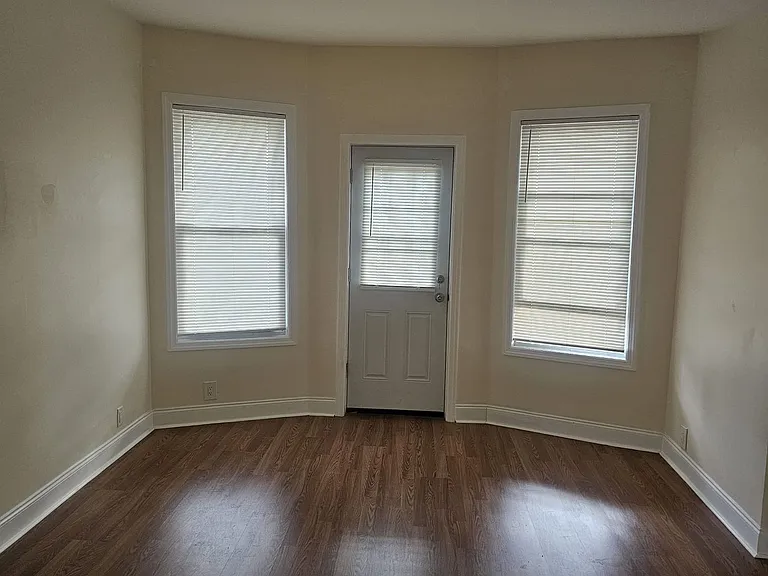 133 Claremont Ave #2 — Photo 5