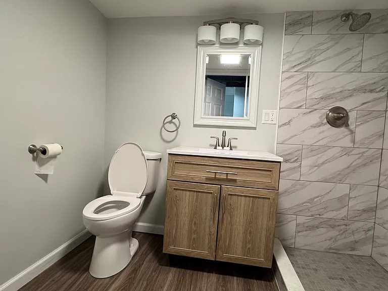 4508 N Woodruff Ave — Photo 16