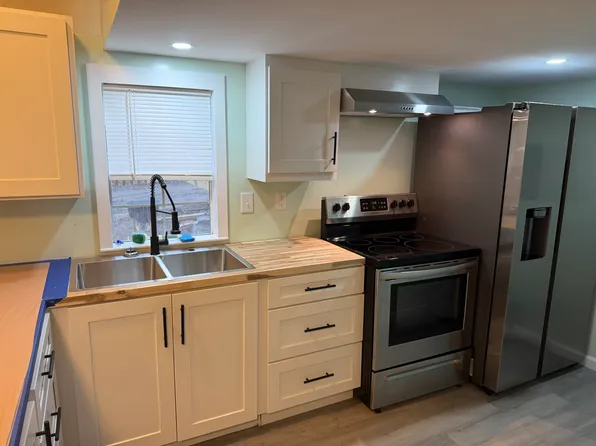 114 N Moore St #2, Duncan, SC 29334