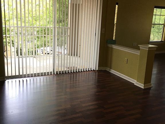 3rd image of 1424 Arbor Lakes Cir