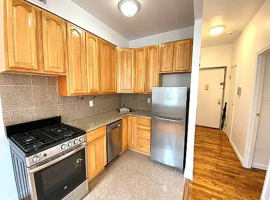 Rented by Corcoran | media 9