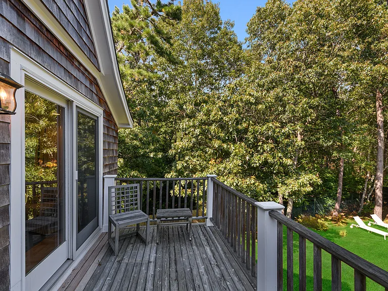 82 W Gate Rd — Photo 12