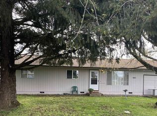 1140 W Maple St, Lebanon, OR 97355
