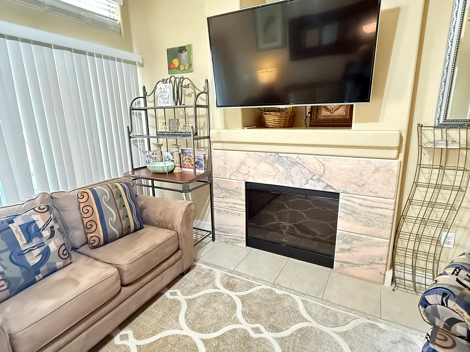 W Horizon Ridge Pkwy, Henderson — Photo 2